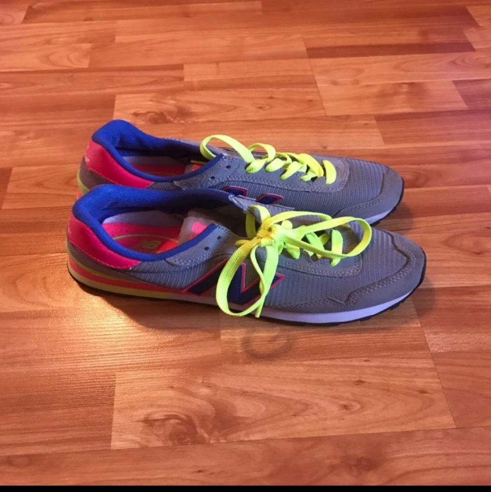 New balance shoes